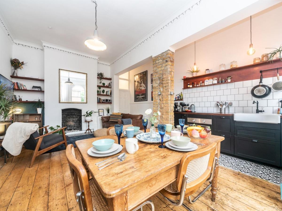 Pass The Keys Rustic And Quirky Flat In Charming Charlton Village London Kültér fotó