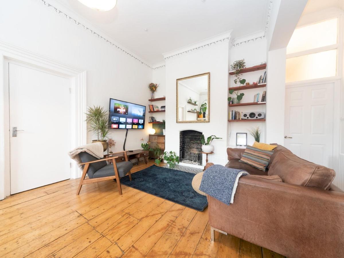 Pass The Keys Rustic And Quirky Flat In Charming Charlton Village London Kültér fotó
