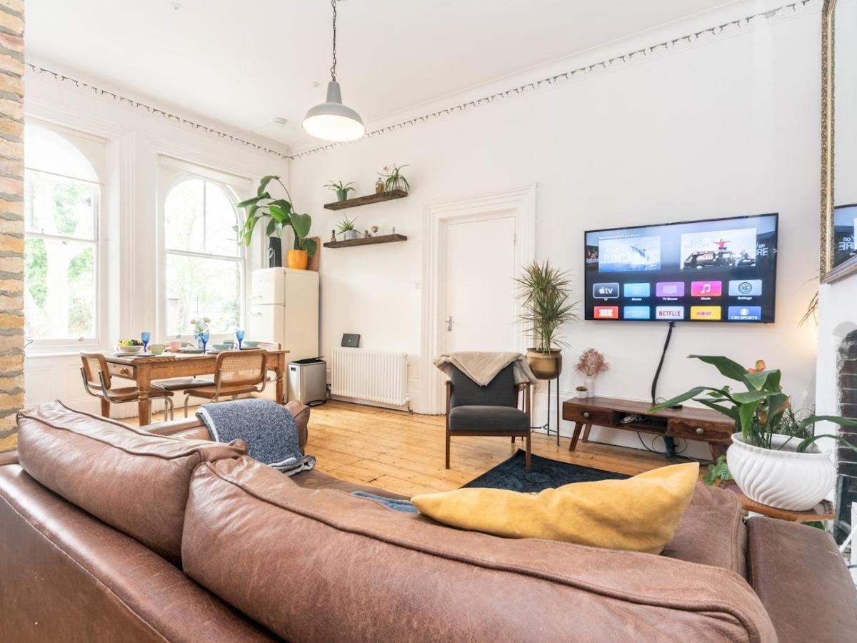 Pass The Keys Rustic And Quirky Flat In Charming Charlton Village London Kültér fotó