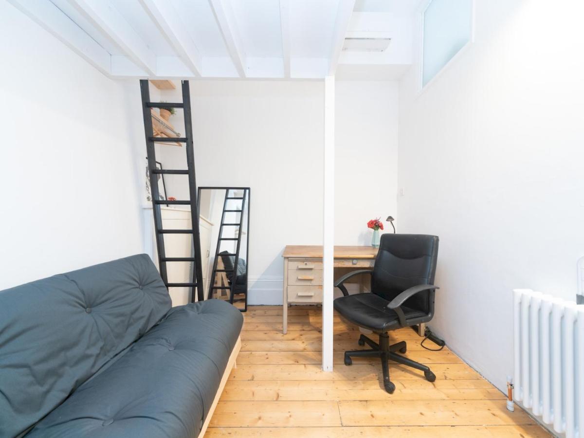 Pass The Keys Rustic And Quirky Flat In Charming Charlton Village London Kültér fotó