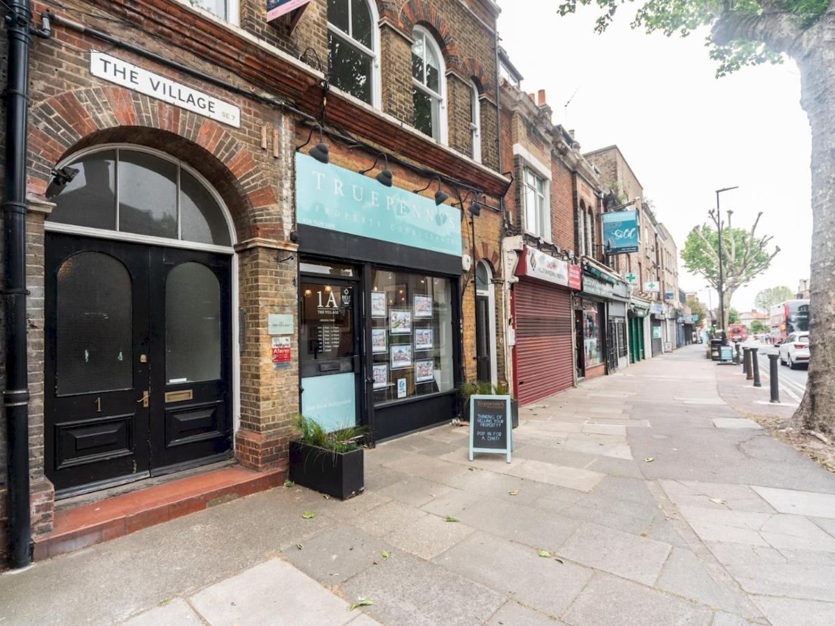 Pass The Keys Rustic And Quirky Flat In Charming Charlton Village London Kültér fotó