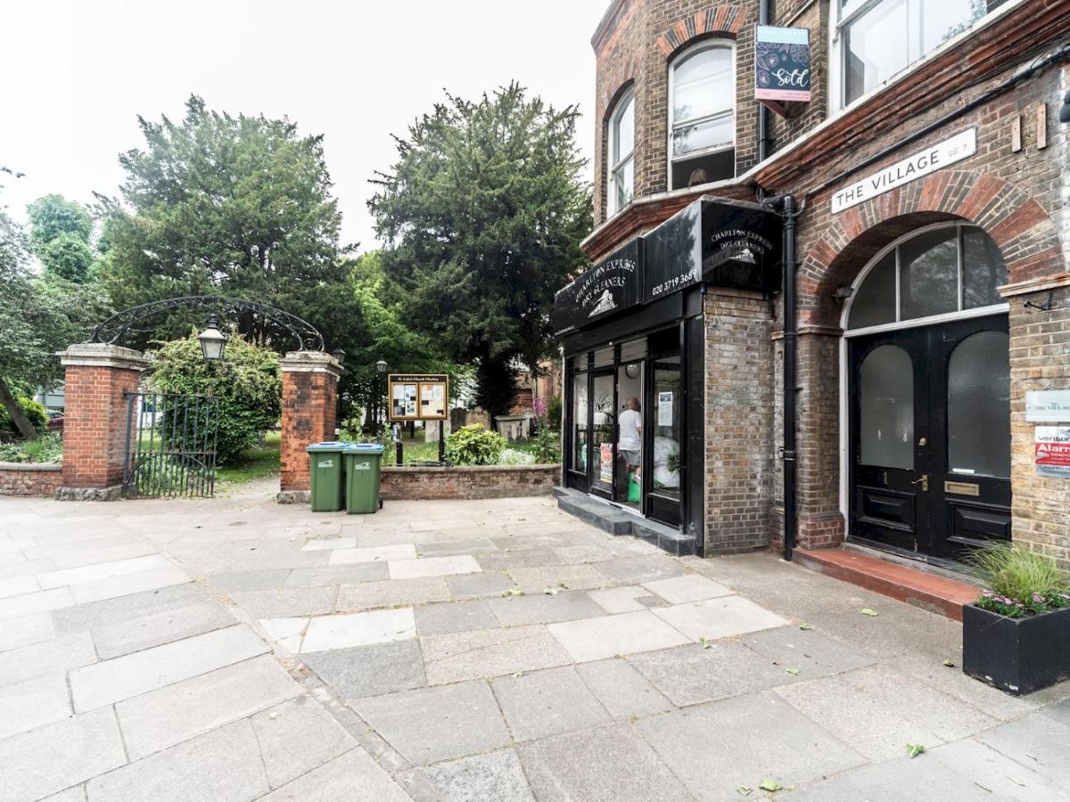 Pass The Keys Rustic And Quirky Flat In Charming Charlton Village London Kültér fotó