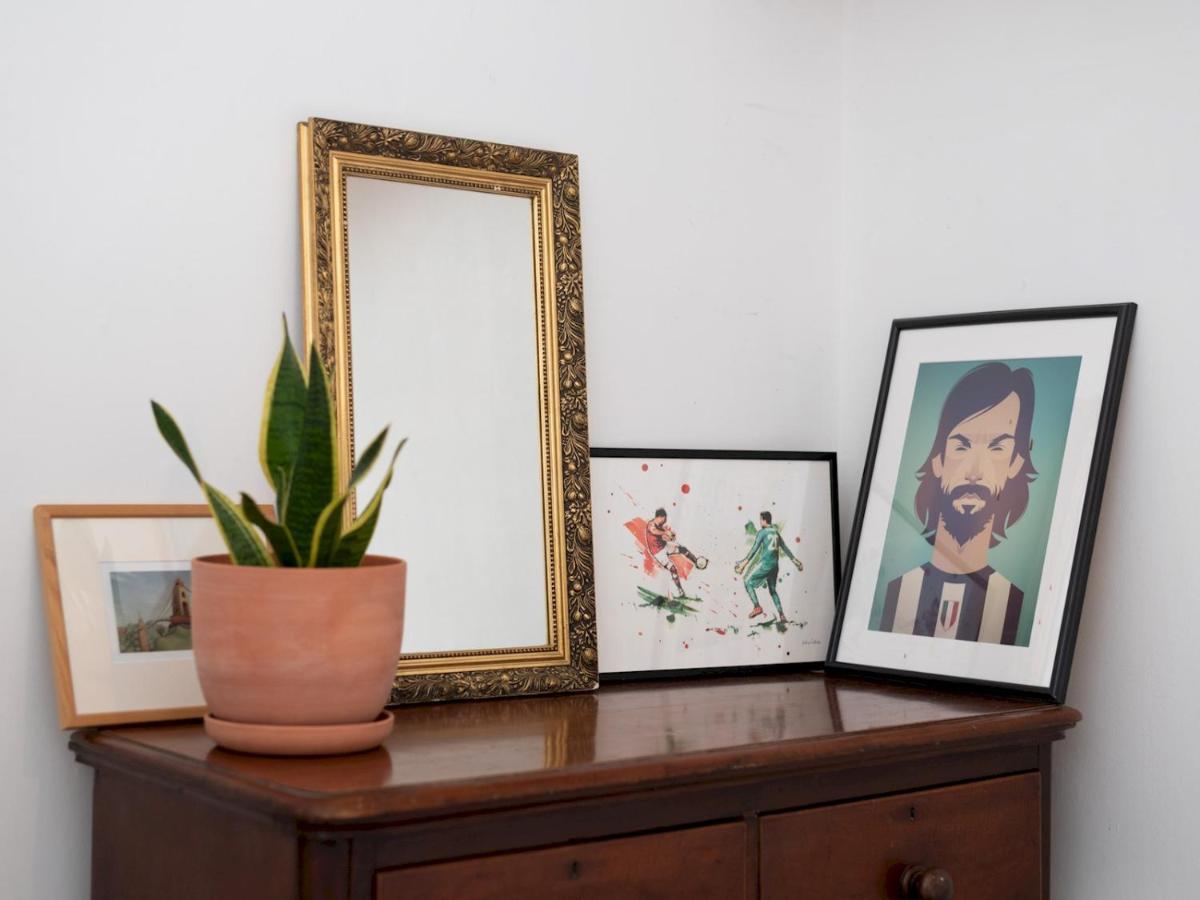 Pass The Keys Rustic And Quirky Flat In Charming Charlton Village London Kültér fotó